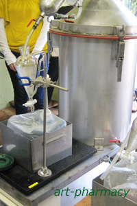 水蒸気蒸留による抽出方法